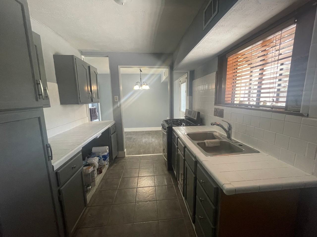 1629 Devon Dr - Photo 4 of 18