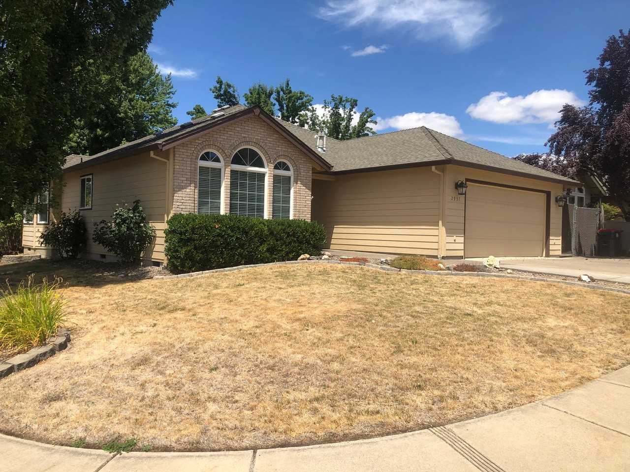 2937 Farmington Avenue