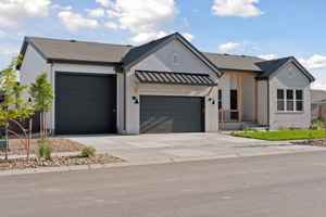 featured image of 1425 Burt Ave