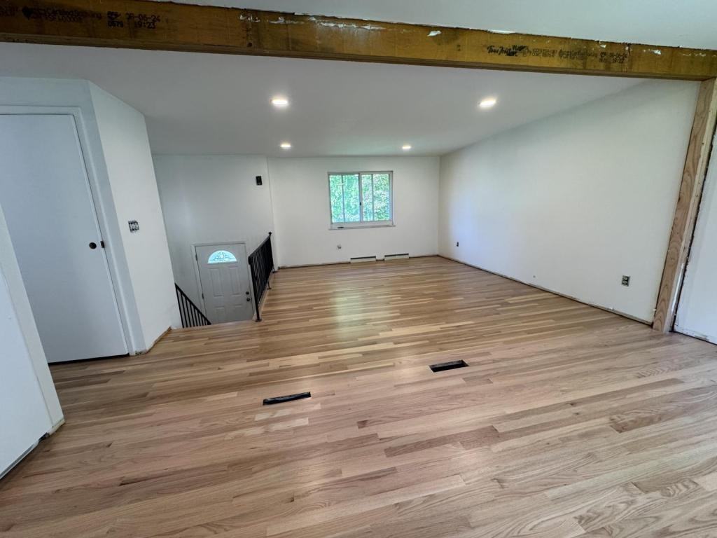 111 Treeview Dr - Photo 3 of 40