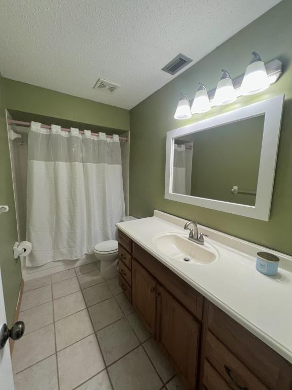1214 Fairlane Ct #2 - Photo 5 of 7