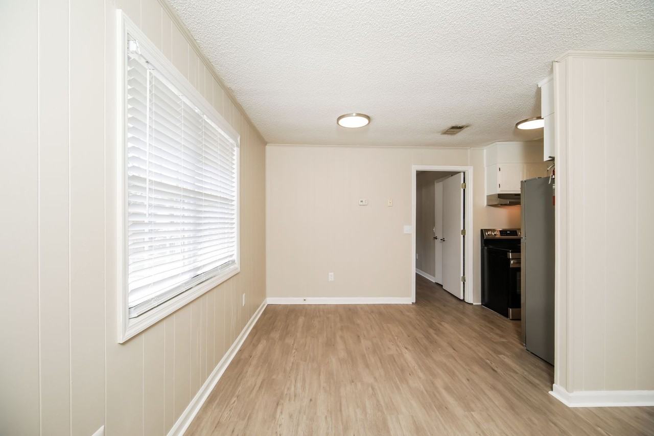 1 bed/1 bath ~ Move-in Today! - Photo 5 of 17