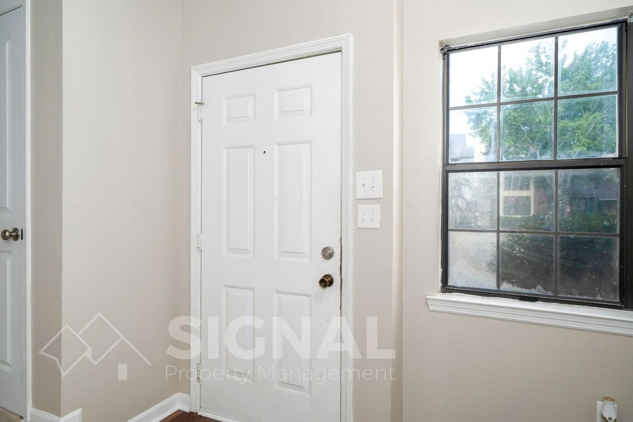 1223 Magnolia Pl - Photo 5 of 24