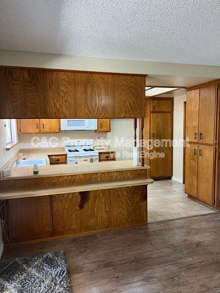 1767 Cooper St - Photo 2 of 16