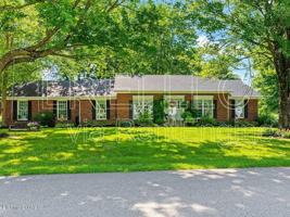 featured image of 12100 Maplewood Rd