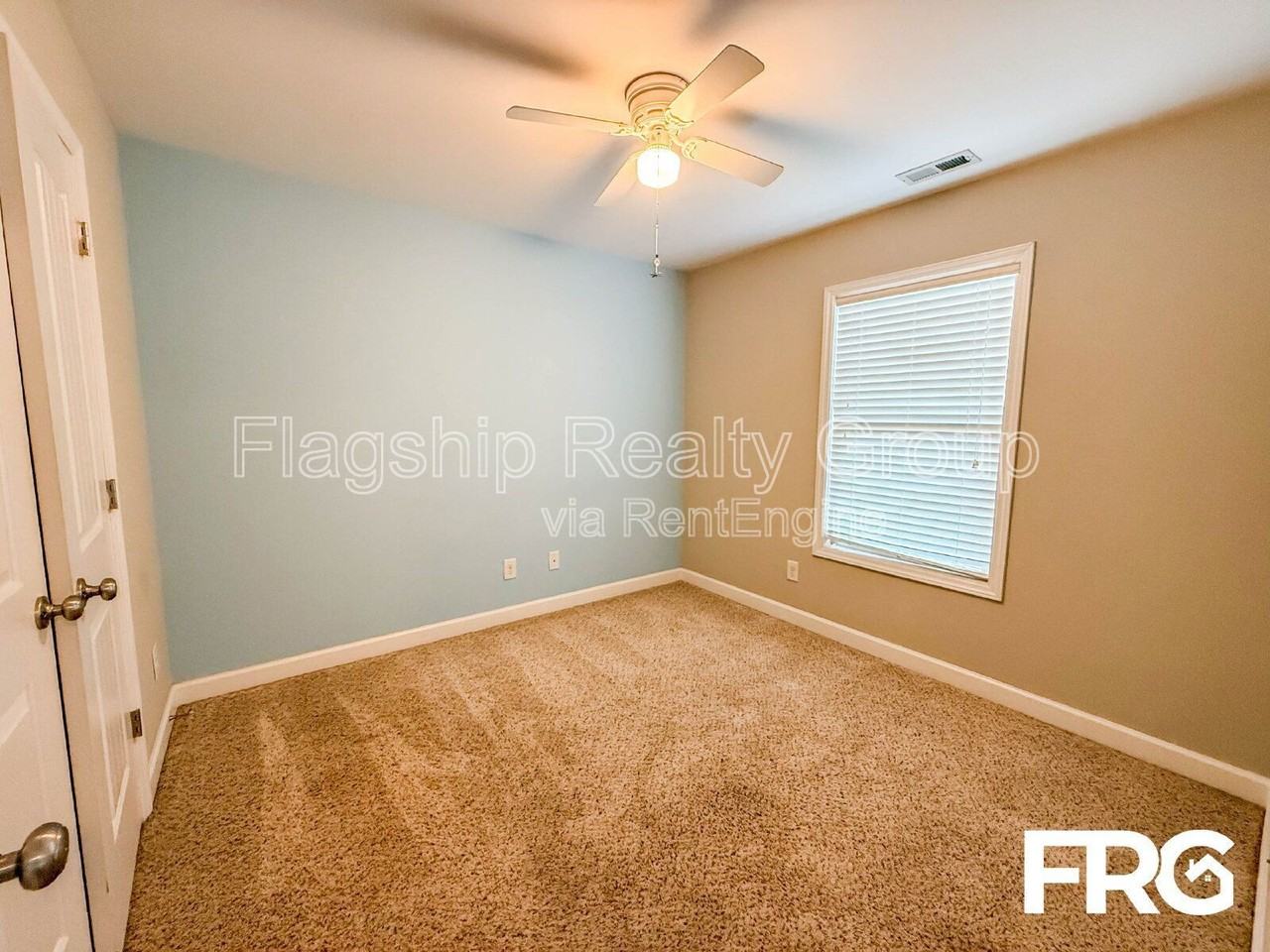 1217 Teakwood Dr - Photo 5 of 32