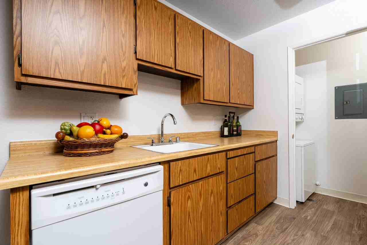 The Seasons Apartments - Photo 6 of 47