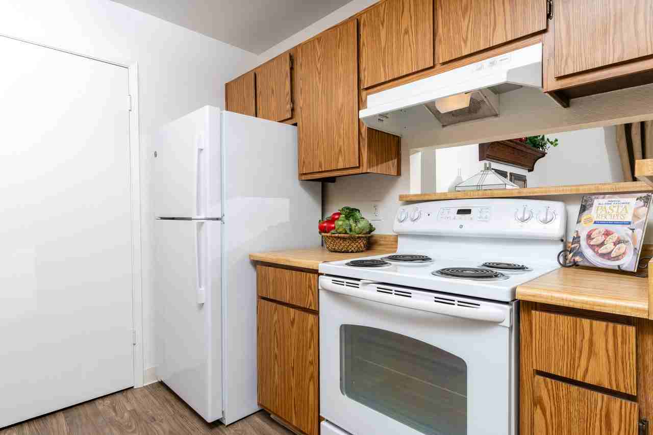 The Seasons Apartments - Photo 7 of 47