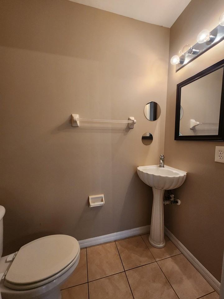 4293 Court Ln #C15 - Photo 3 of 23