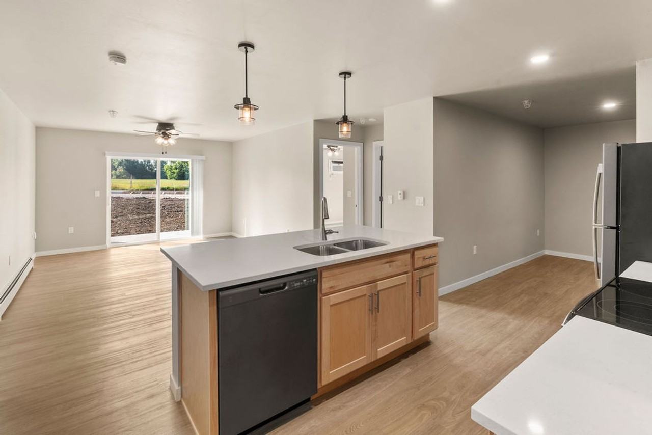 The Ponds - Photo 4 of 50