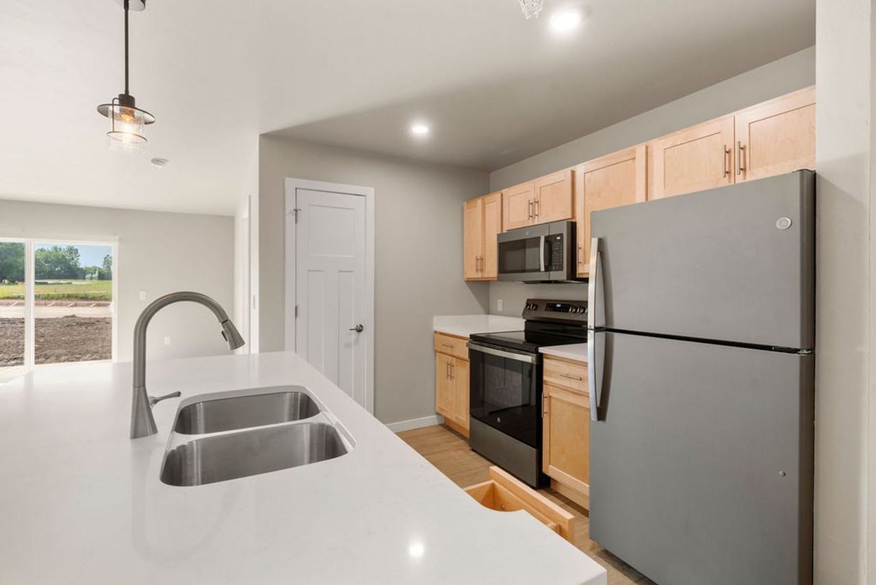 The Ponds - Photo 2 of 48