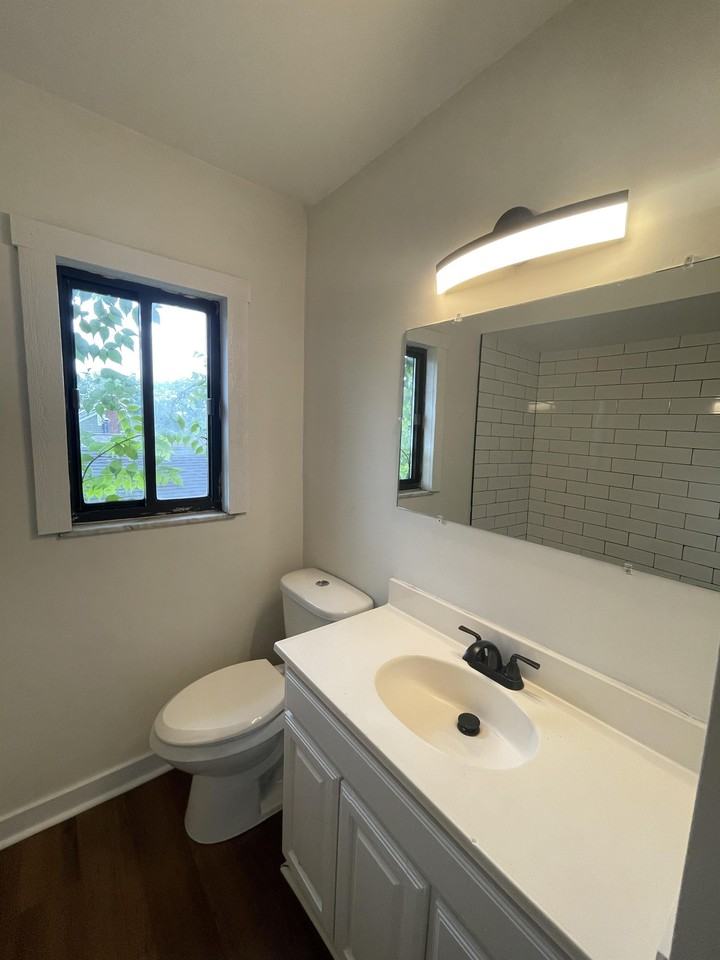 1500 E 25th Ave #2 - Photo 4 of 19