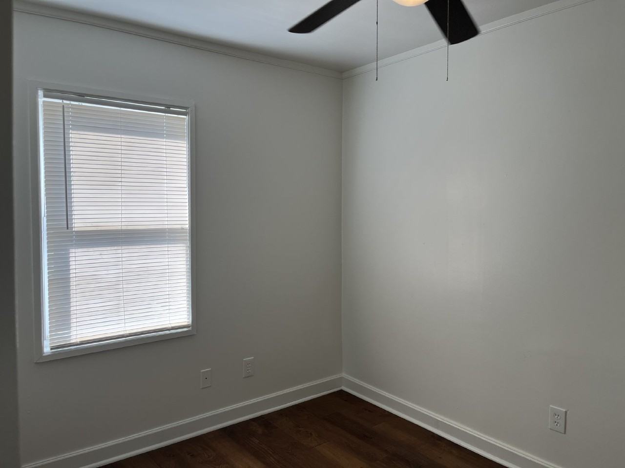 413 S Victor Ave - Photo 7 of 10