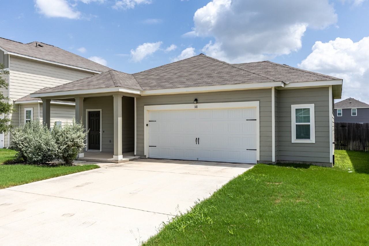 141 Rubrum Rd - Photo 2 of 32