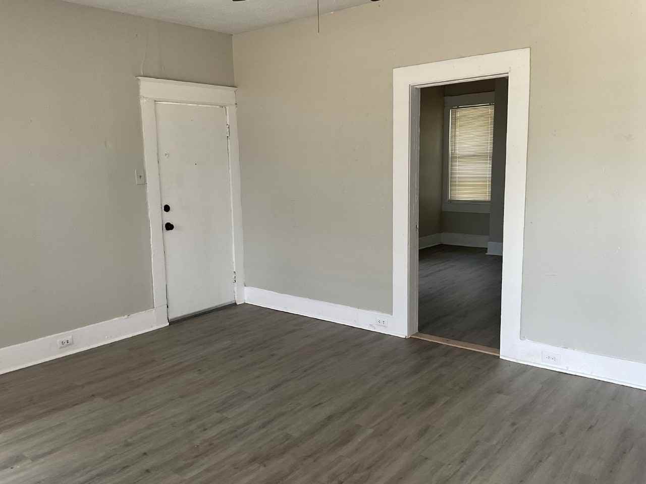 214 E Huff Ave Apt 1 - Photo 4 of 8