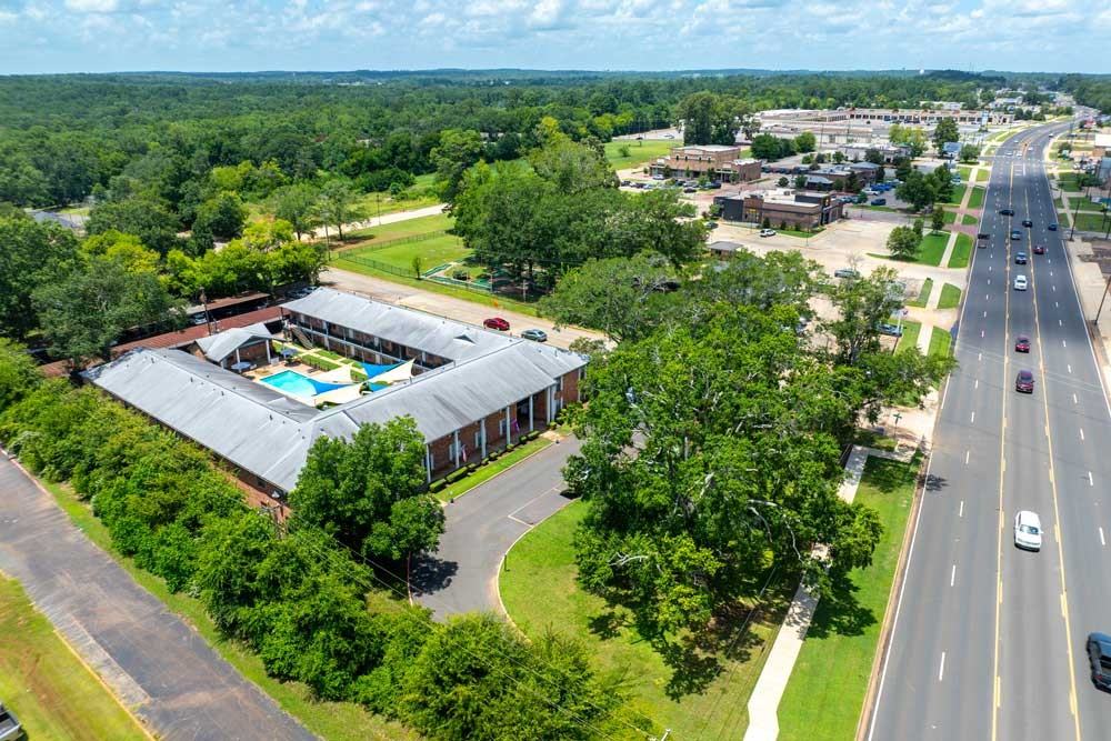 The Colonial - Photo 2 of 24