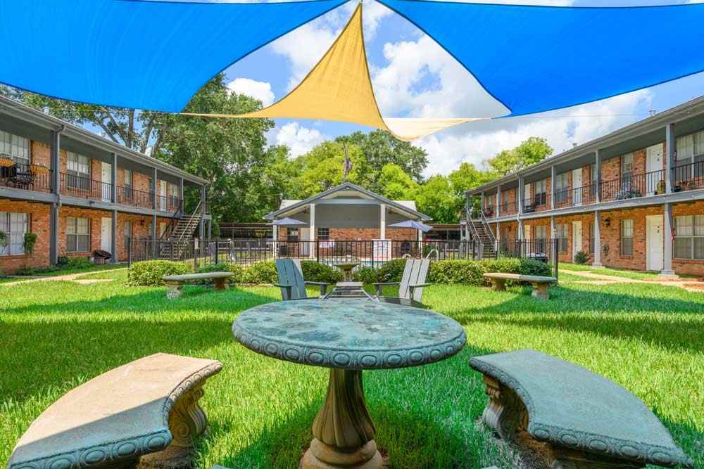 The Colonial - Photo 4 of 24