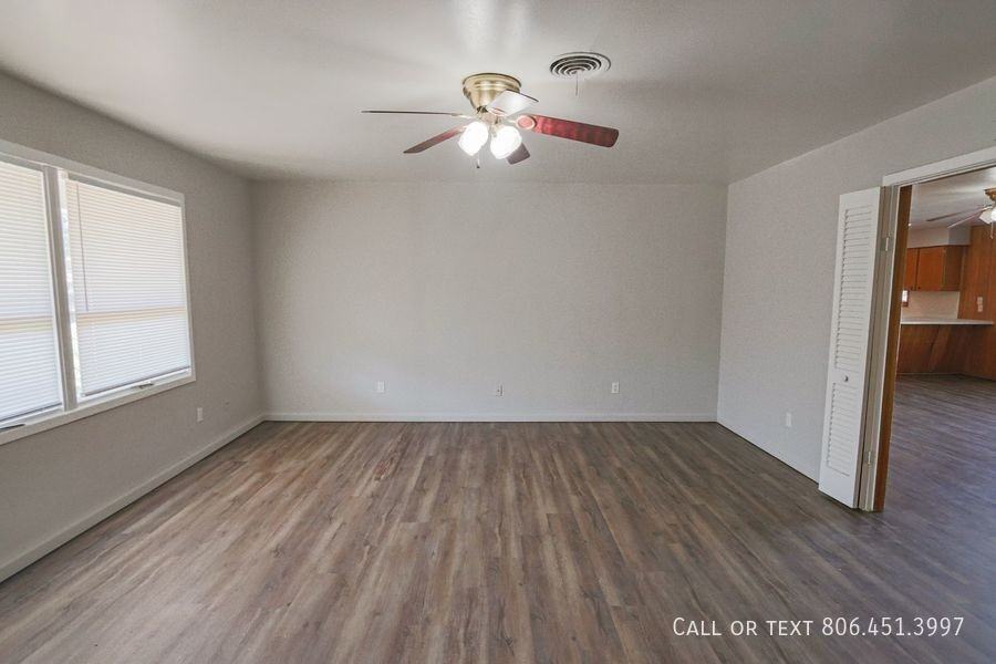 2130 67th St - Photo 2 of 13