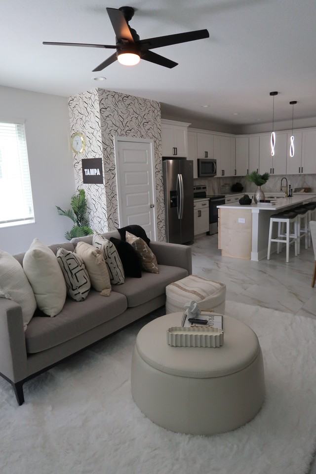 2138 W Beach St #1 - Photo 2 of 22