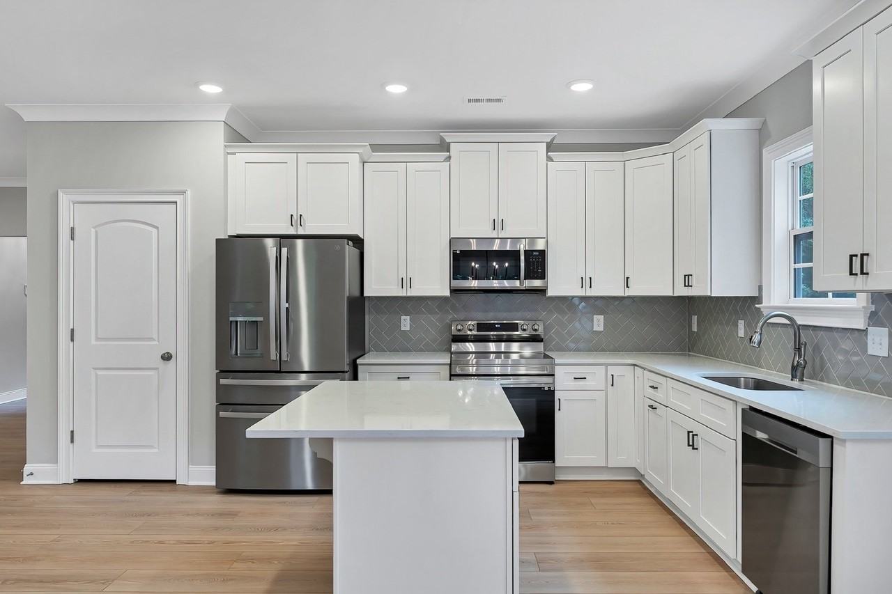 835 Blue Bird Dr #NA - Photo 5 of 16
