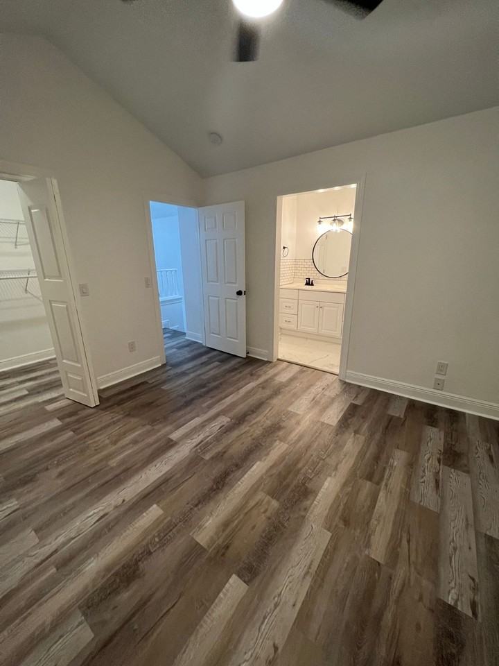 507 E 24th St #507 - Photo 4 of 12