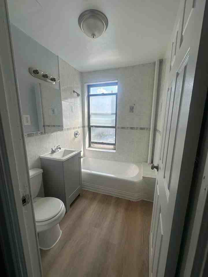 4614 Park Ave Apartments - Photo 6 of 27