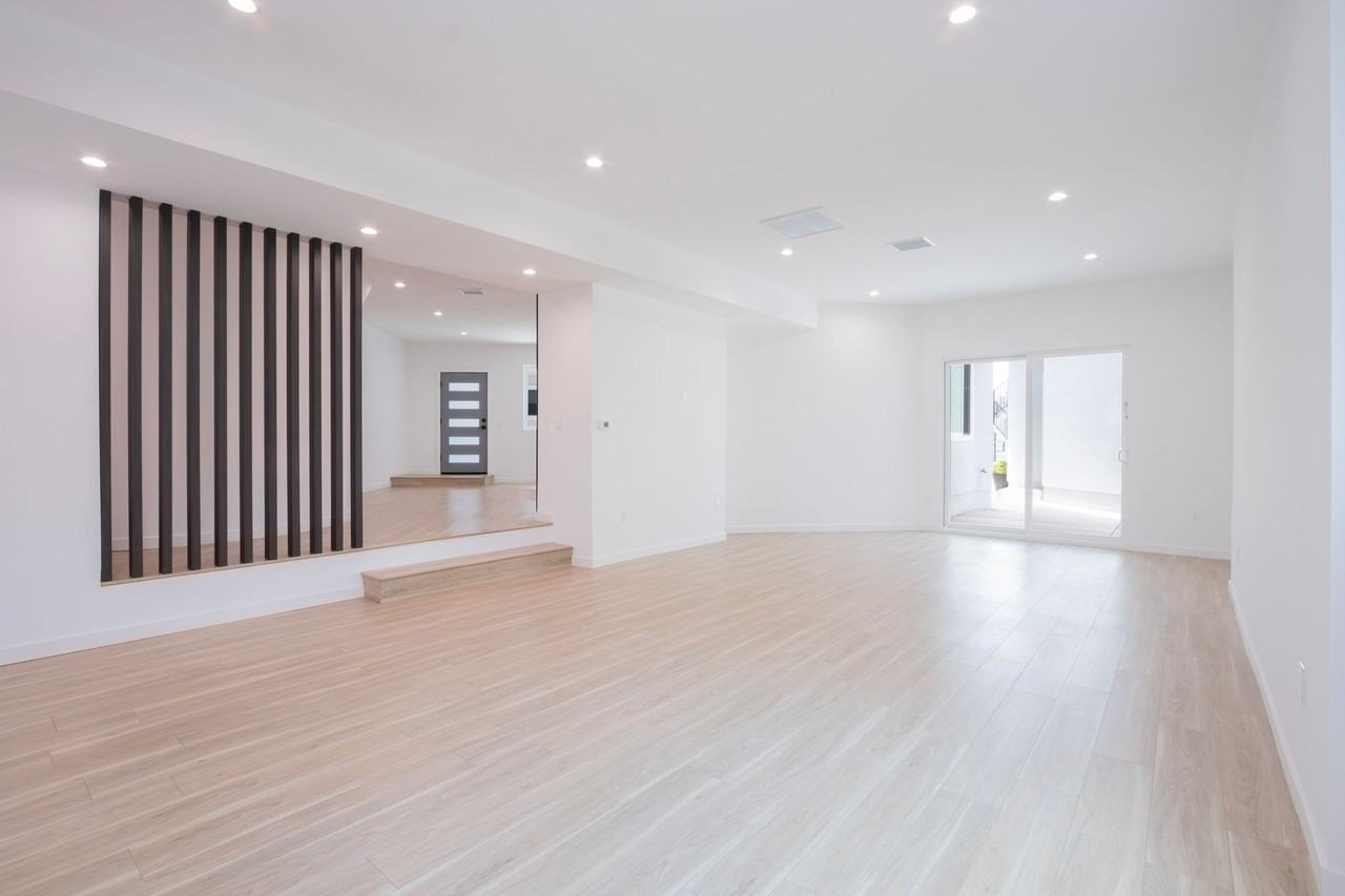 Modern Luxury Living in the Heart of Spaulding Square - Photo 2 of 50