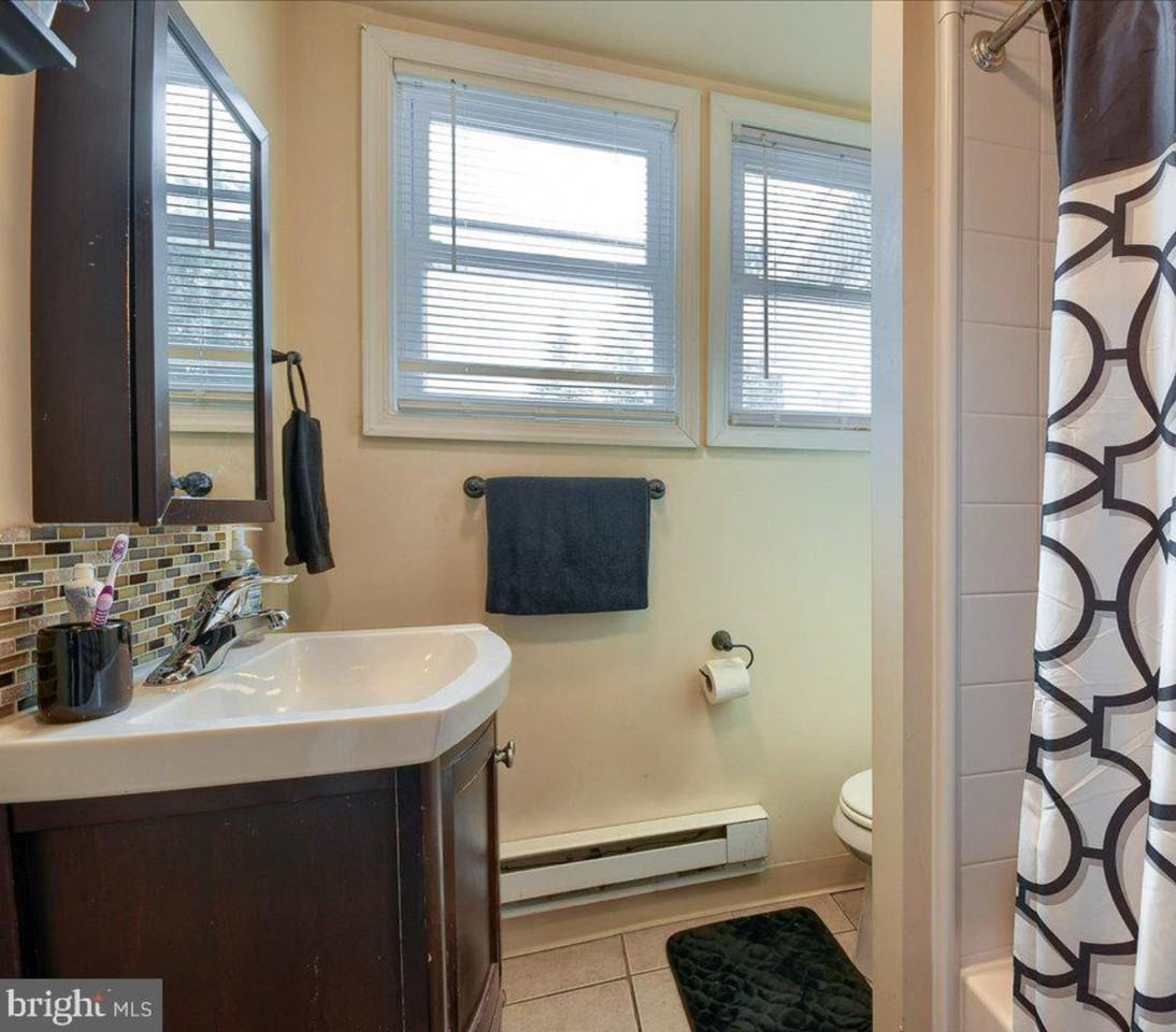 207 N Chester Pike #D - Photo 6 of 14