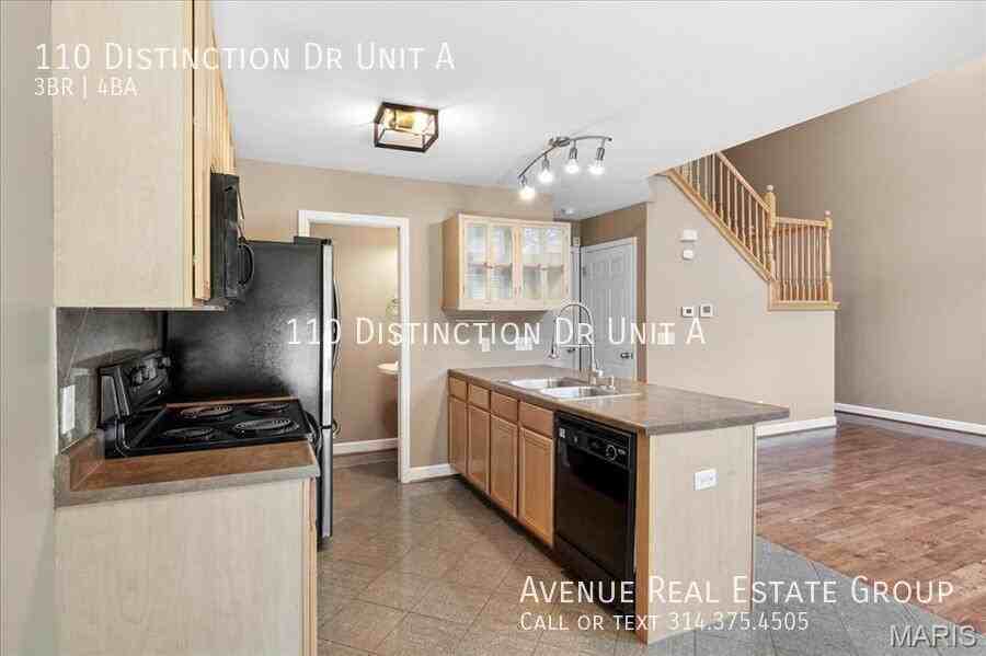 110 Distinction Dr Unit A - Photo 3 of 39