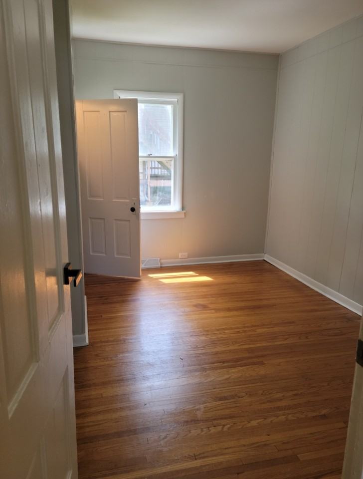 731 N Madison St #1 - Photo 6 of 11
