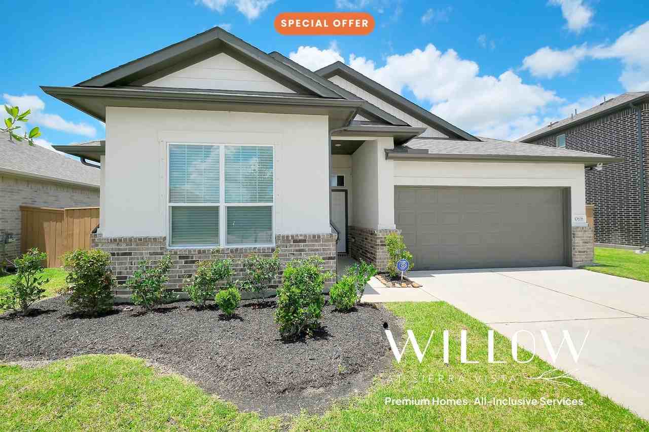 10638 Cascade Creek Drive - Photo 6 of 45