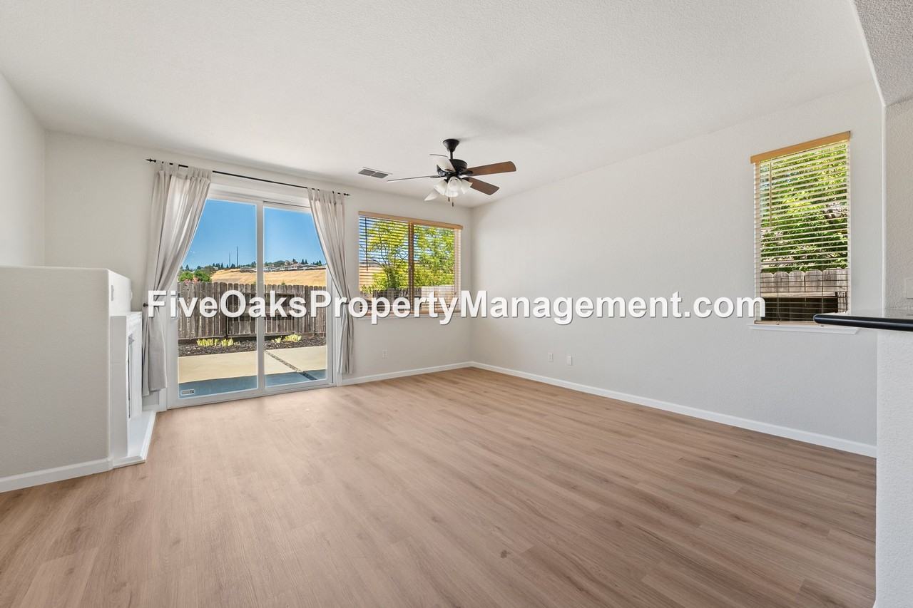 2262 Zittel Dr #1 - Photo 3 of 25