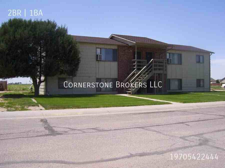 256 Applewood Ct - Photo 3 of 3