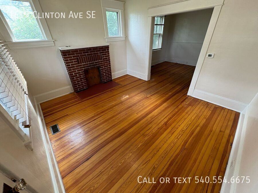 1619 Clinton Ave Se - Photo 3 of 16