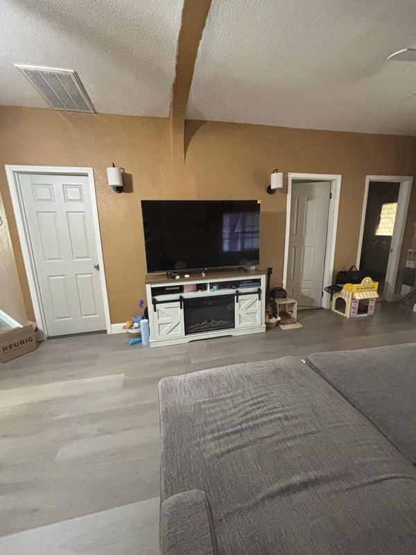 806 Kerr Ave - Photo 3 of 20