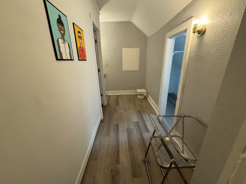 405 Carrier St Ne - Photo 4 of 20