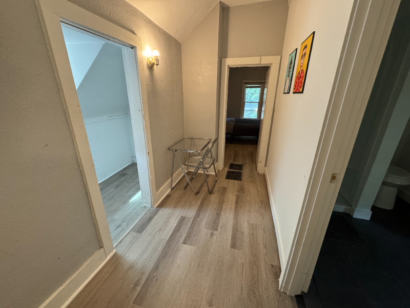 405 Carrier St Ne - Photo 5 of 20