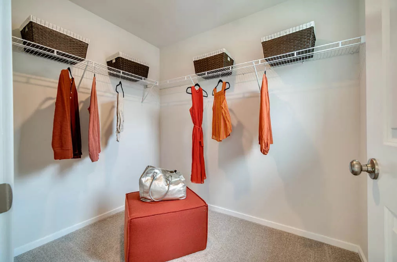 888 N 18th Ave - Photo 7 of 16