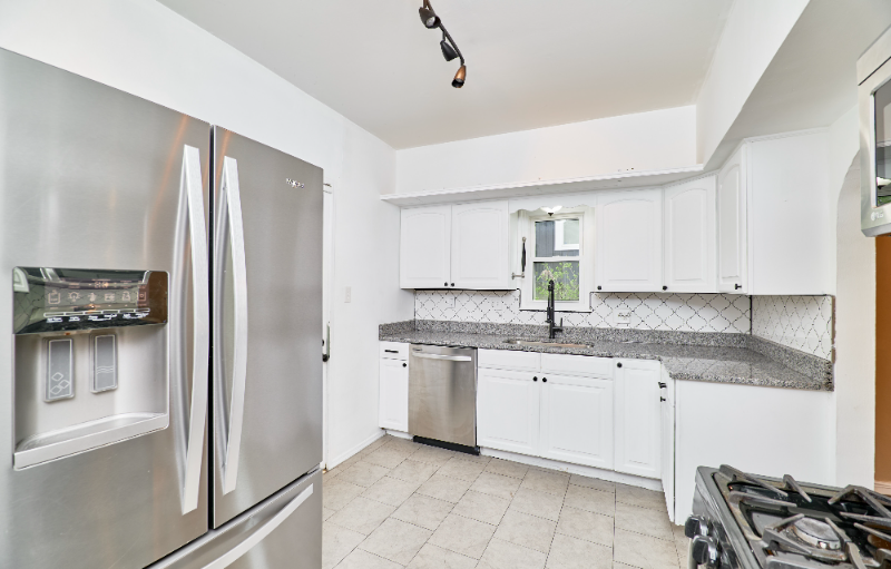 840 Marshall Ave - Photo 3 of 20