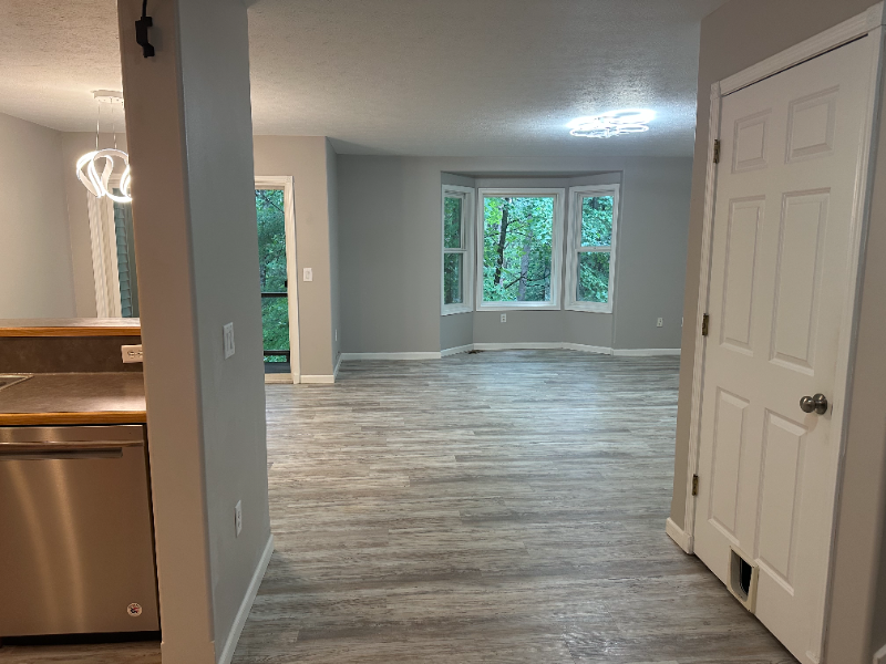 4033 Sherwood Forest Dr - Photo 3 of 20