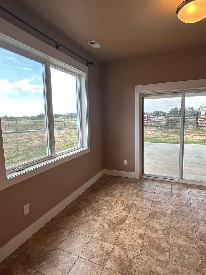 2148 Walter Rd - Photo 6 of 22