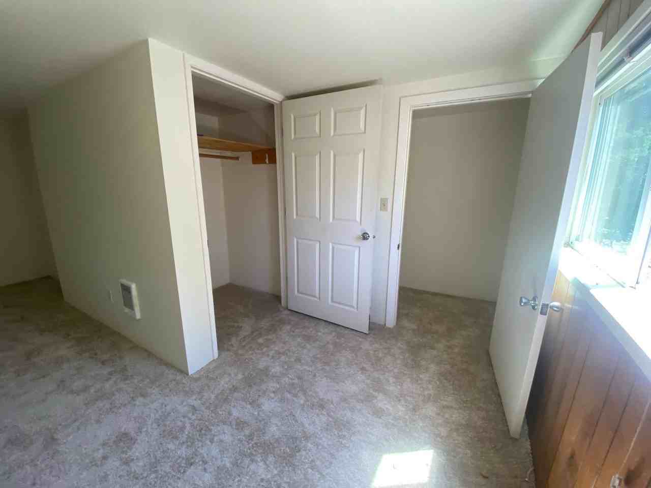 10015 Southwest Boones Ferry Road - Photo 2 of 9
