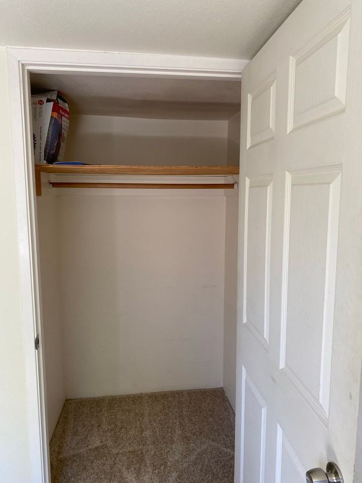 10015 Southwest Boones Ferry Road - Photo 3 of 9