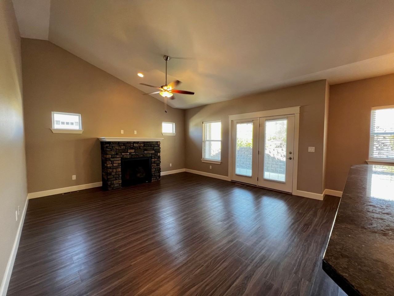 8819 Kail Dr - Photo 5 of 26