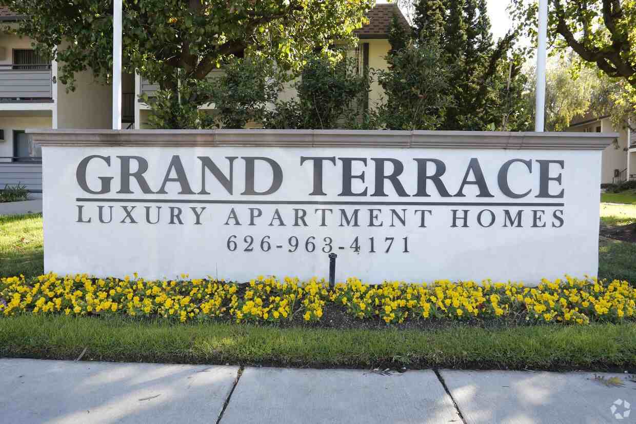 Grand Terrace - Photo 3 of 8