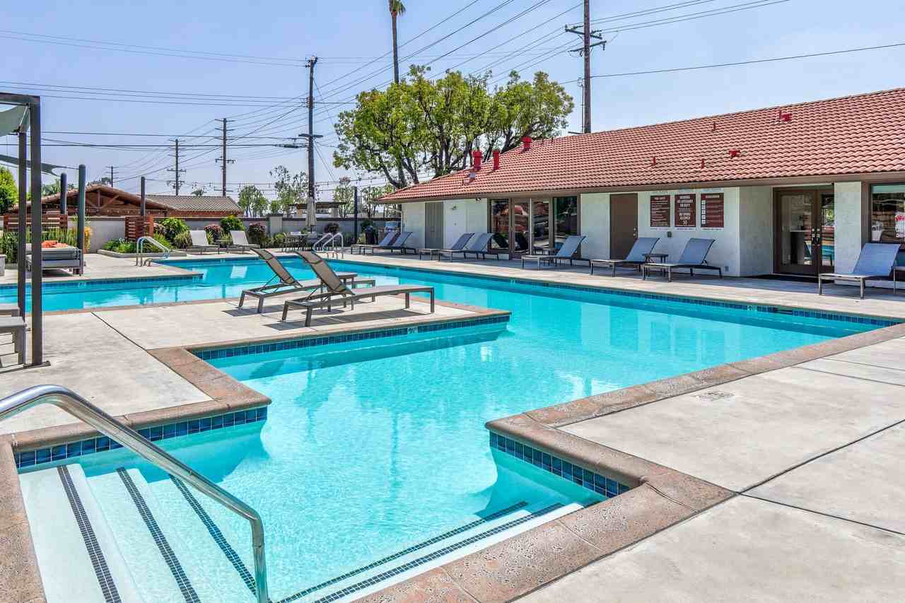 Vista Pointe - Photo 3 of 9