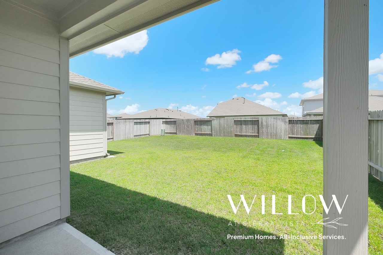 10607 Cascade Creek Drive - Photo 6 of 46