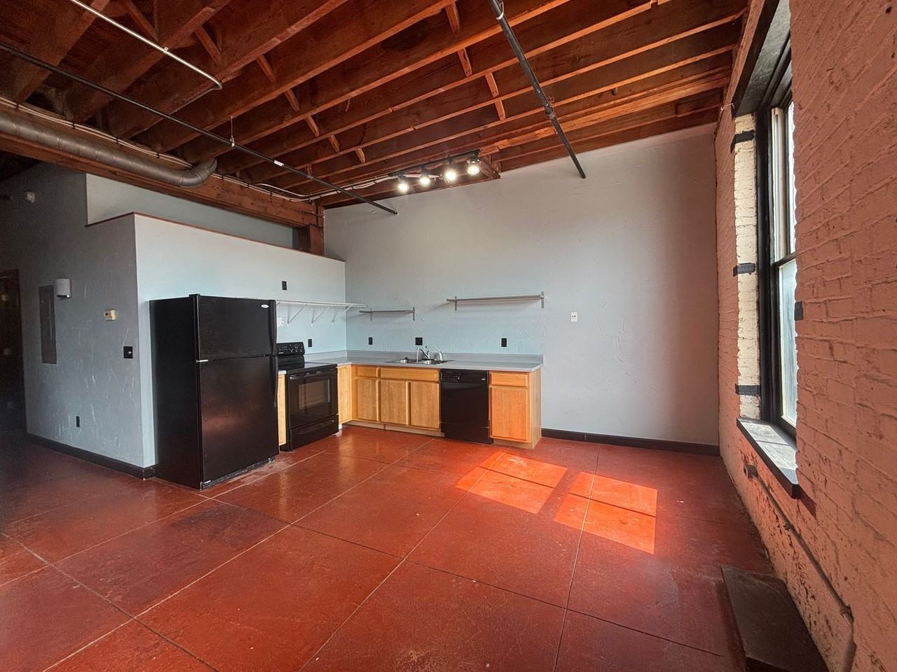 331 E Water St #202 - Photo 3 of 10
