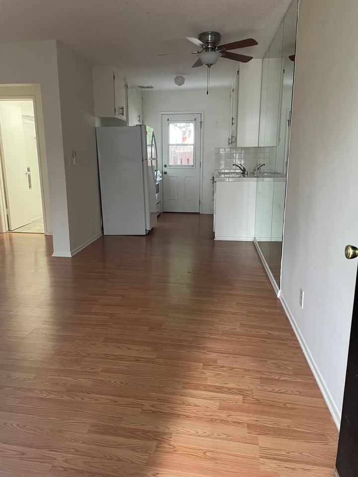 1830 N. La Brea Avenue - Photo 4 of 21