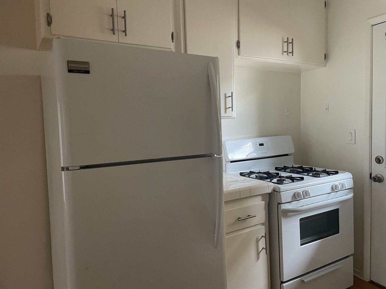 1830 N. La Brea Avenue - Photo 6 of 21